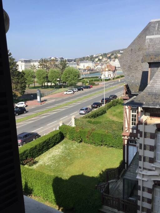 Les Embruns - Plein Ciel - Appartement 3Eme Etage Deauville Bagian luar foto